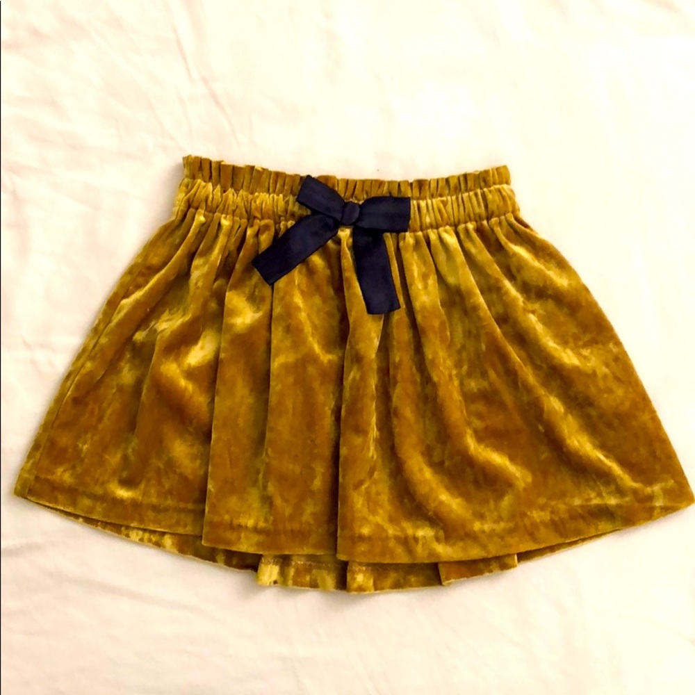 Oshkosh B’gosh Gold Velvet girls skirt
